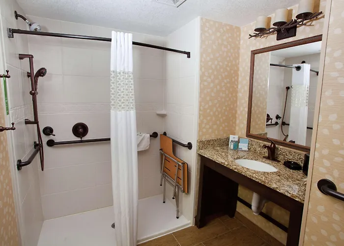 Hotel Hampton Hole