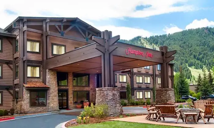 Hampton Hole Hotel